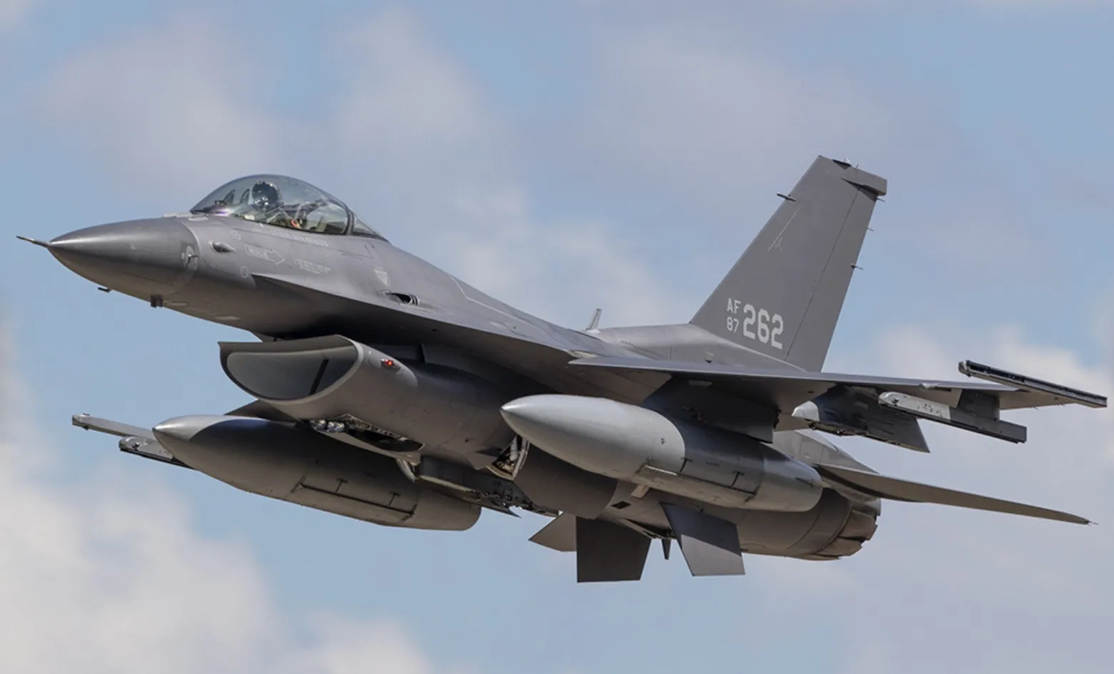 General Dynamics F-16 Fighting Falcon